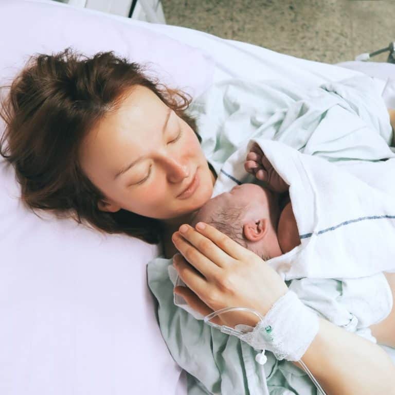 Doula Benefits, Myths & Facts: Why You Should (or Shouldn’t) Hire a Birth Doula